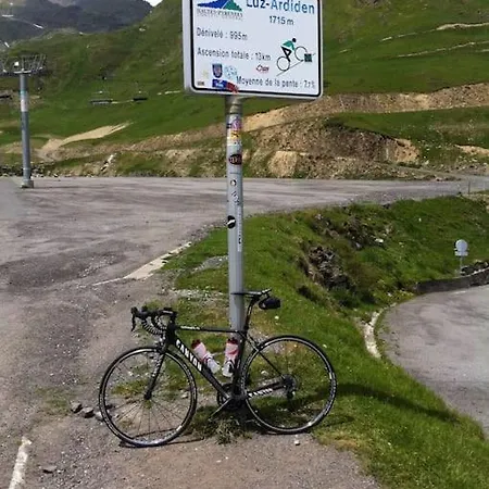 La Maison Des Gaves - Calme, Agreable, Local Velo